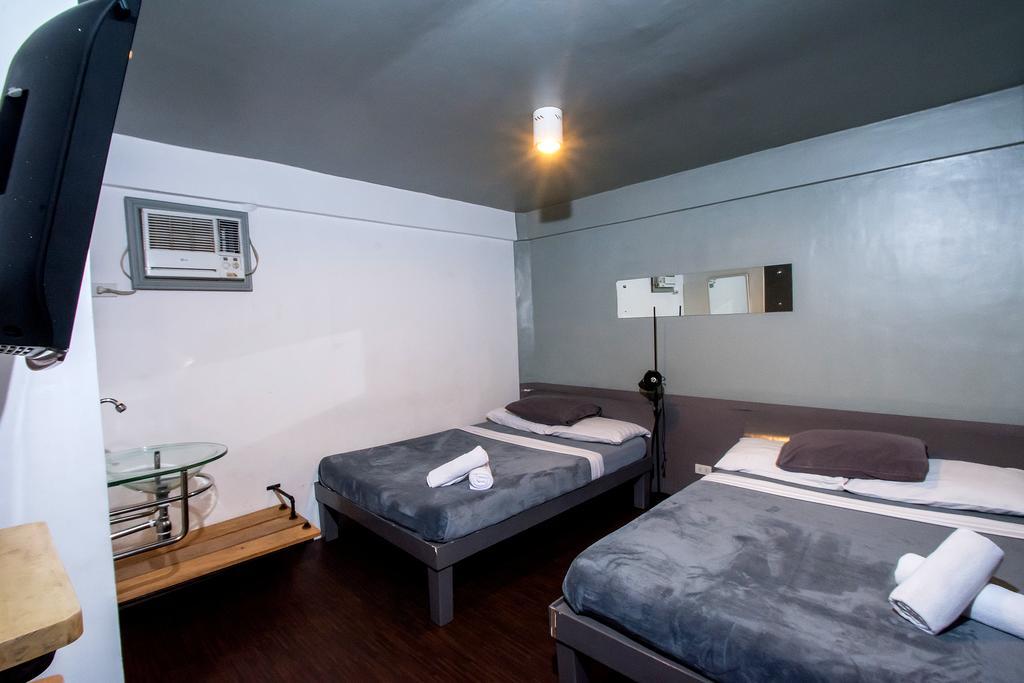 Island Nook Hotel Balabag  Экстерьер фото