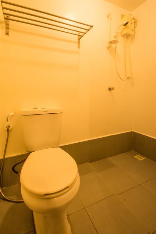 Island Nook Hotel Balabag  Экстерьер фото