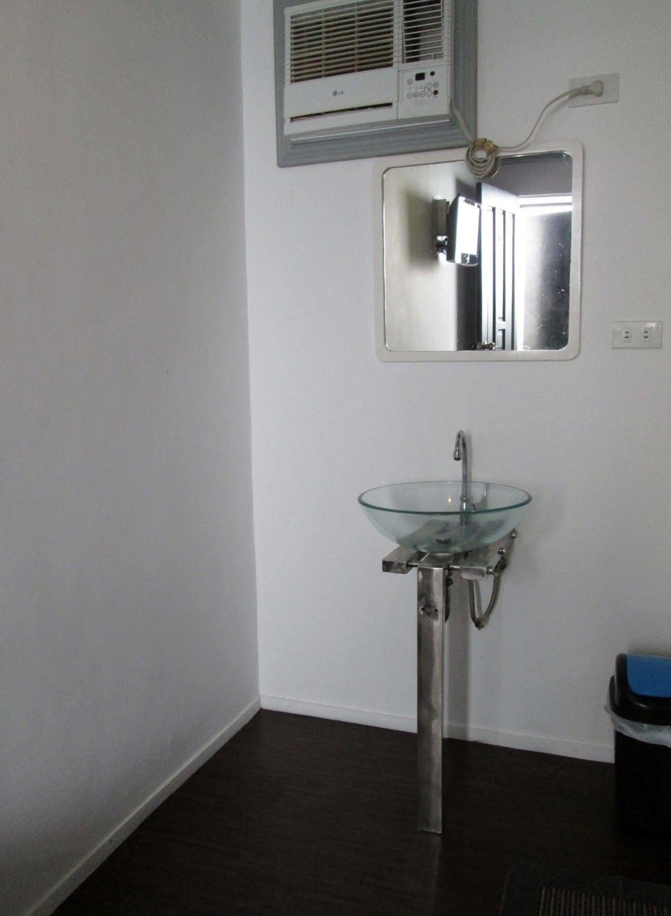 Island Nook Hotel Balabag  Экстерьер фото