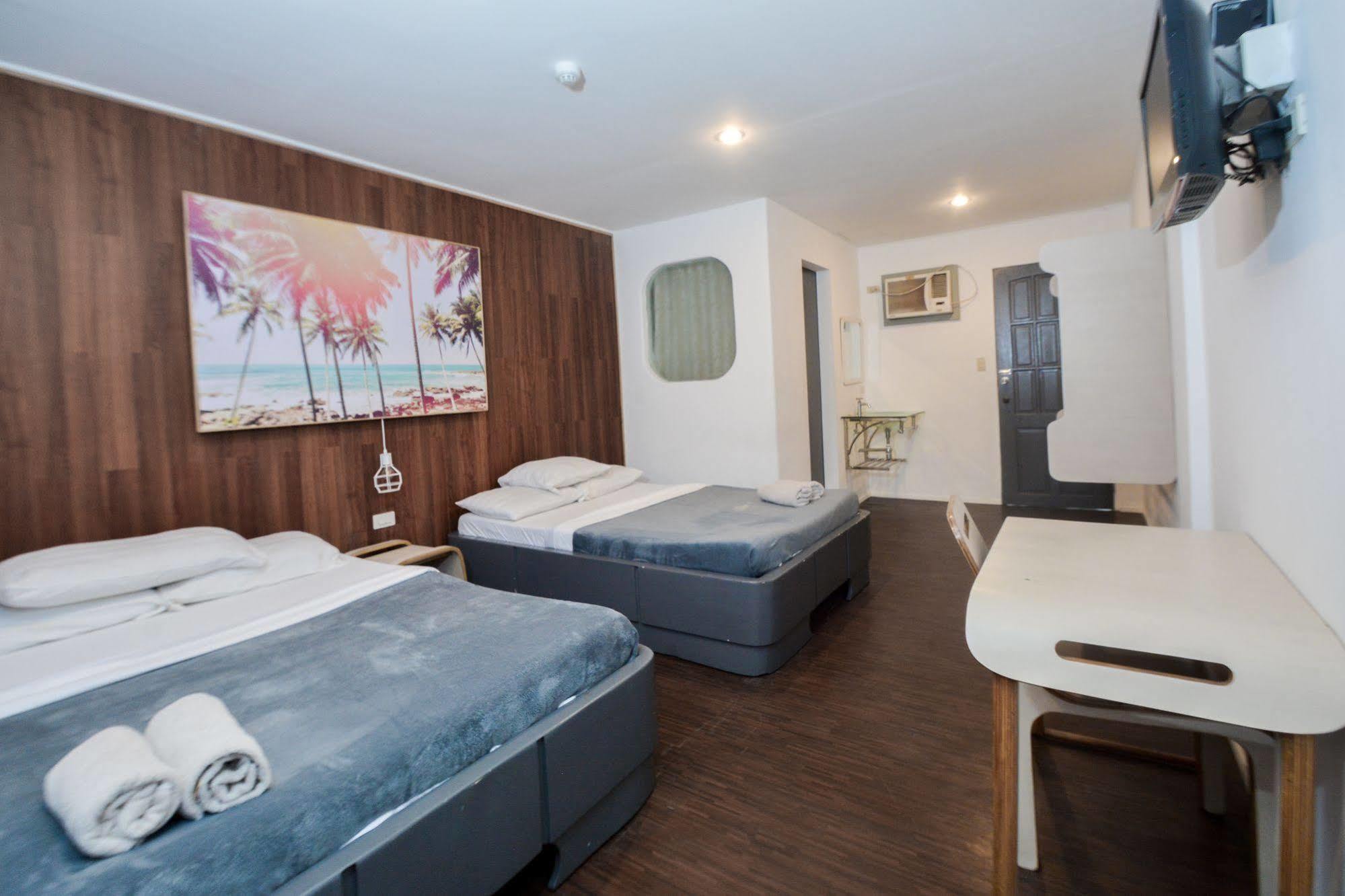Island Nook Hotel Balabag  Экстерьер фото