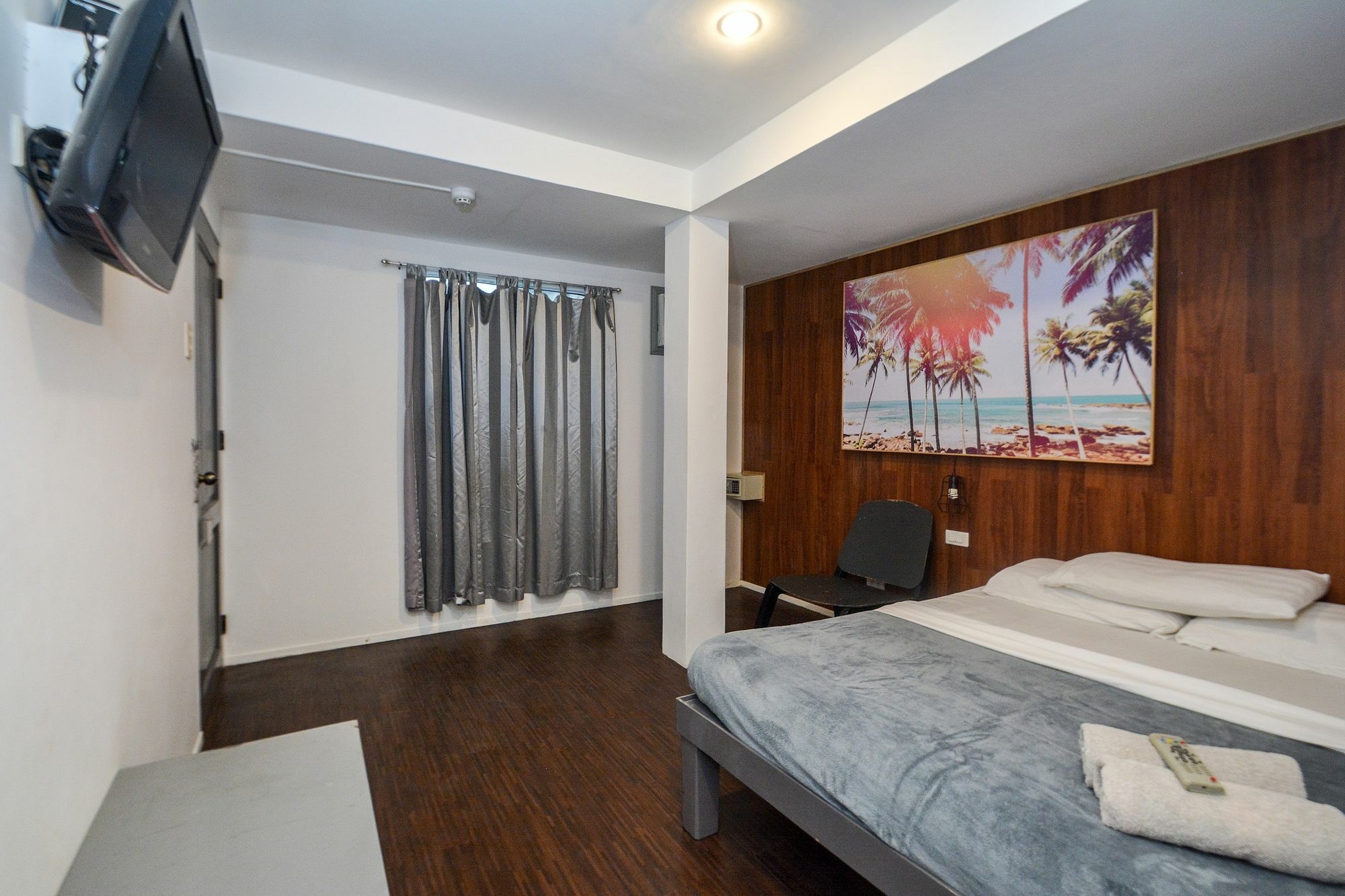 Island Nook Hotel Balabag  Экстерьер фото